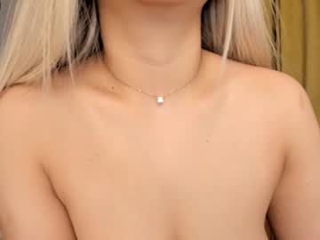 girl bae_suz capture image #202585