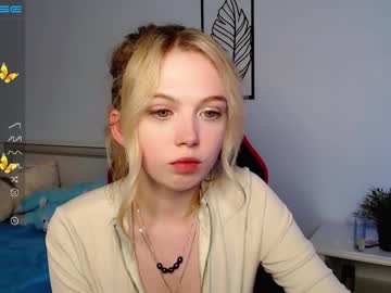 girl small_blondee capture image #3753356