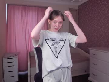girl rowenacarrington capture image #6940691