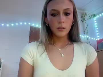 girl alygator24 capture image #7020623