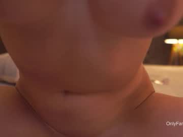 girl emyii capture image #4242059