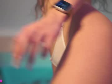 girl angels_kiss capture image #3133226