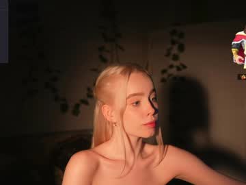 girl mother__of__dragons capture image #5594612