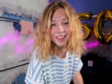 girl lottie_shine capture image #2915122