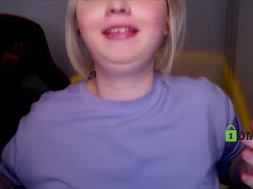girl shy_blondiee capture image #3733700