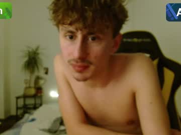 man alexgoingwild capture image #7009411