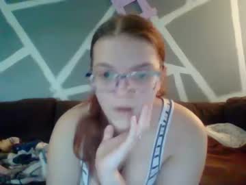 girl costumedmaiden capture image #4838931