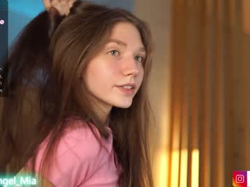 girl angels_kiss capture image #5441899