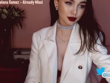 girl hollyextra capture image #2046374
