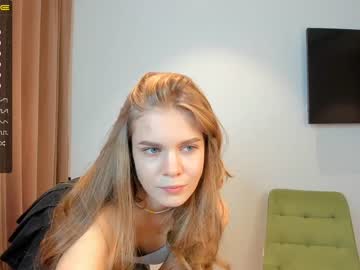 girl carolynsveronica capture image #5016836