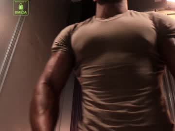 man oliversport capture image #6894338