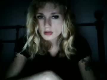 girl kyliemetalgirl2002 capture image #155149