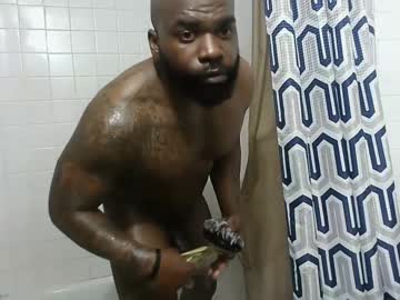 man handfulofchocolate capture image #4127891