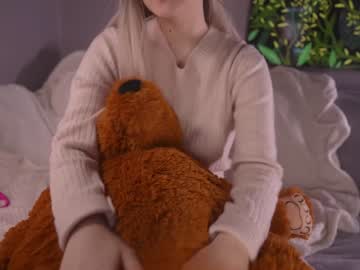 girl alice_kosmos capture image #3533808