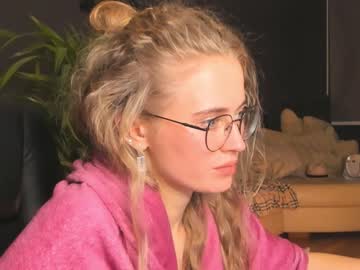 girl linellali capture image #2821305