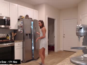 girl holihurricane capture image #4486294