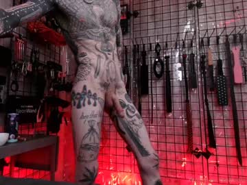 man tattedtrevorsmith capture image #75303