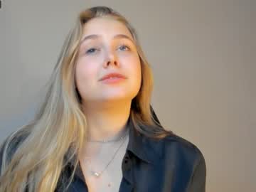 girl pewdieevaa capture image #5150496