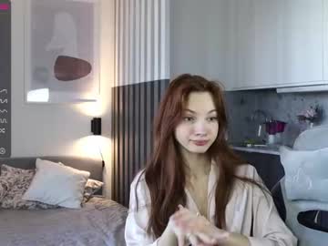 girl _guesswhat_ capture image #1464653