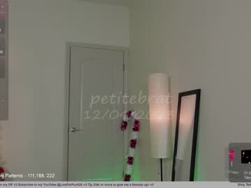girl petitebrat capture image #5820595