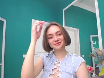 girl adelewilson__ capture image #509169