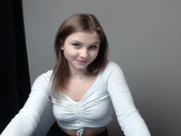 girl relax_nina capture image #423001