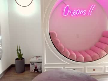 girl ashlyeroberts1 capture image #1781484