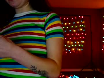 girl internet_famous capture image #745785
