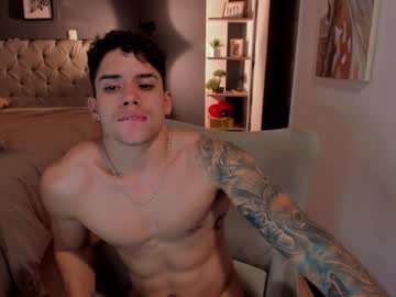 man mike_montoya capture image #2075461