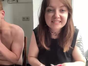couple weirdocouple capture image #6936733