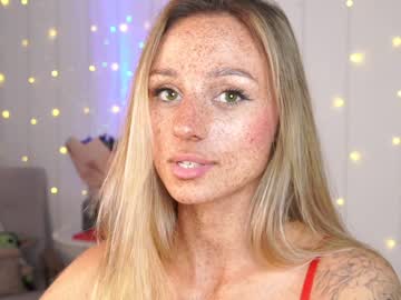 girl artease capture image #5506241