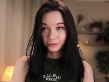 girl riskyproject capture image #6559633