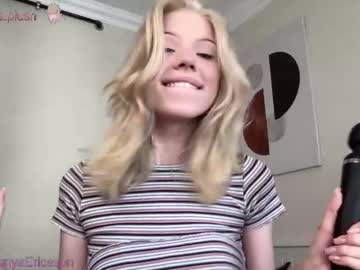 girl sonyaplush capture image #4638577