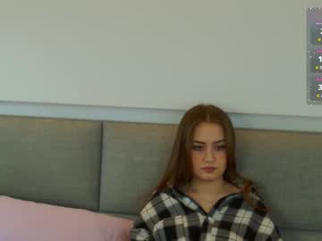 girl emilyl_ove1 capture image #7025056