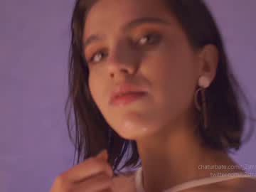 girl _2strangers capture image #2989080
