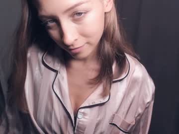 girl wave_of_happy_ capture image #5447473