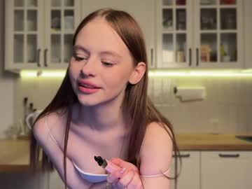 girl tweety_sweetie capture image #6988051