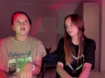 girl golden_bag capture image #2478001