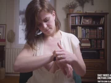 girl claire_moulin capture image #933344