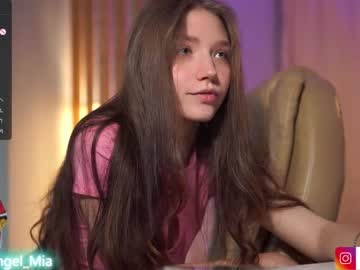 girl angels_kiss capture image #5132347