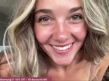 girl bloomyogi capture image #2148875