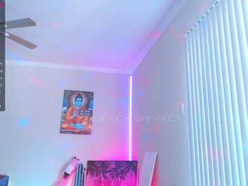 girl petitebrat capture image #1947233
