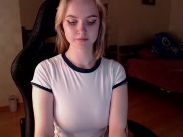 girl lovely_kisses capture image #2617378