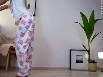 girl peach_me capture image #225042