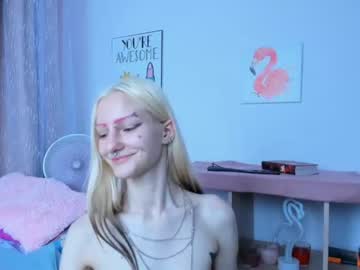 girl erika__lodge capture image #2246955