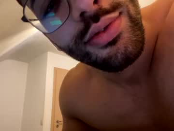 man rogan1604 capture image #777320