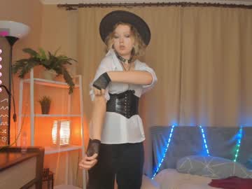 girl juliesalazar capture image #4830704