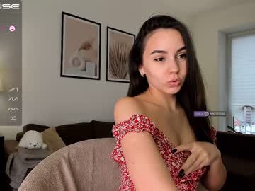 girl intrigueeme capture image #1939469