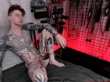 man tattedtrevorsmith capture image #32622