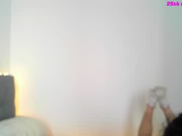 girl peachcreamcouple capture image #1737906